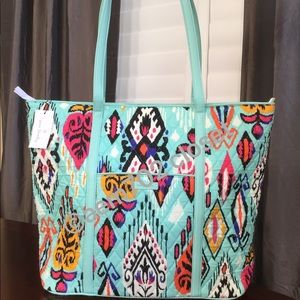 NWT VERA BRADLEY TRIMMED VERA TOTE